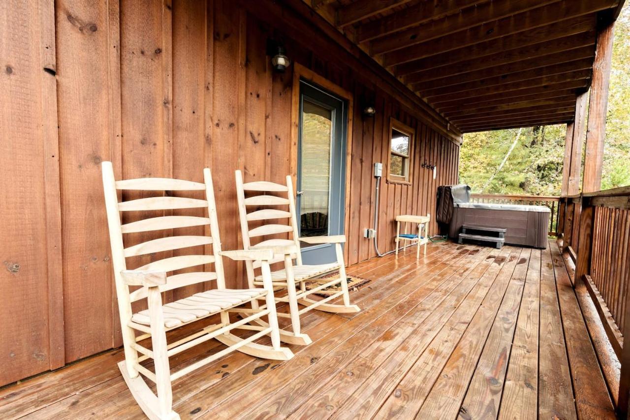 Smoky Mtn Hideaway - Cabin W/ Hot Tub & Pool Table Villa Sevierville Eksteriør bilde