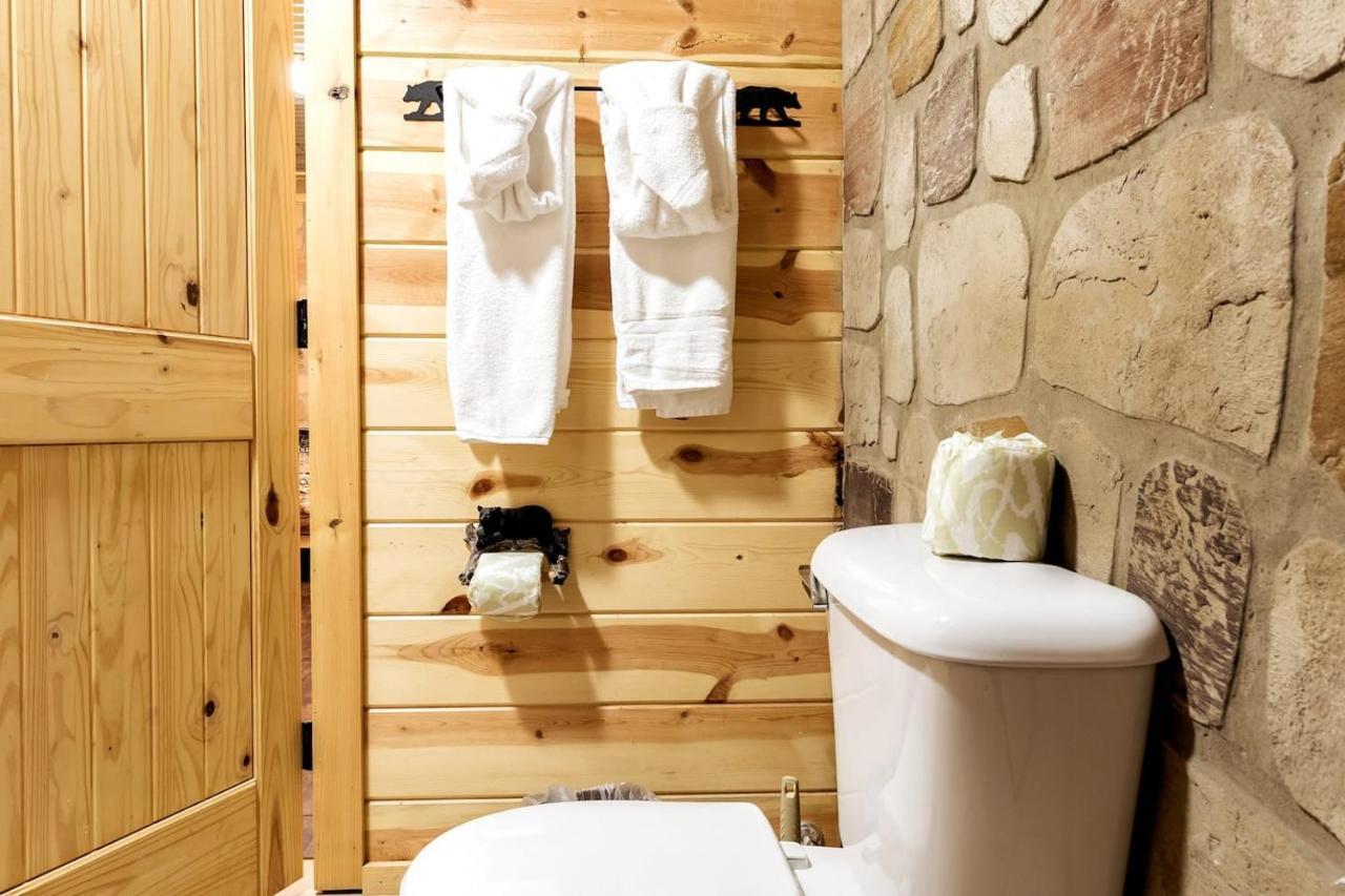 Smoky Mtn Hideaway - Cabin W/ Hot Tub & Pool Table Villa Sevierville Eksteriør bilde